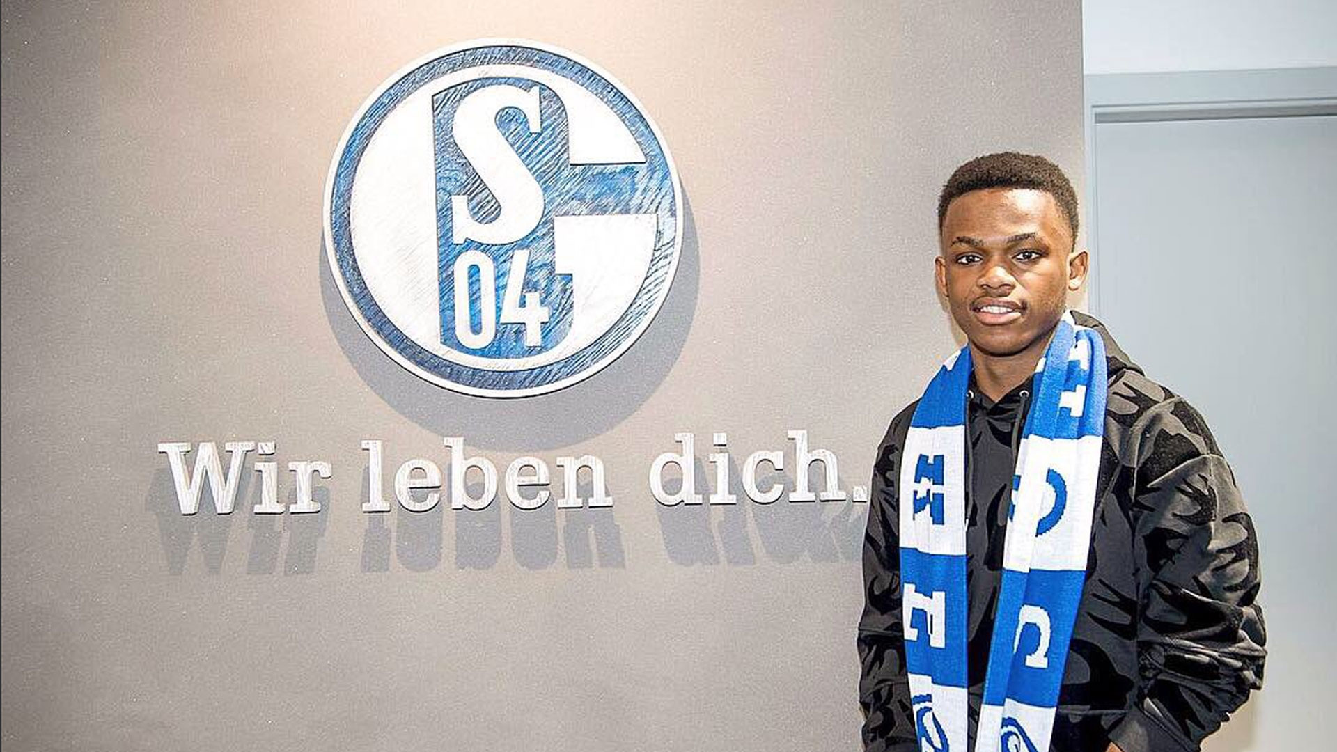 赛中的多个 赛中的多个