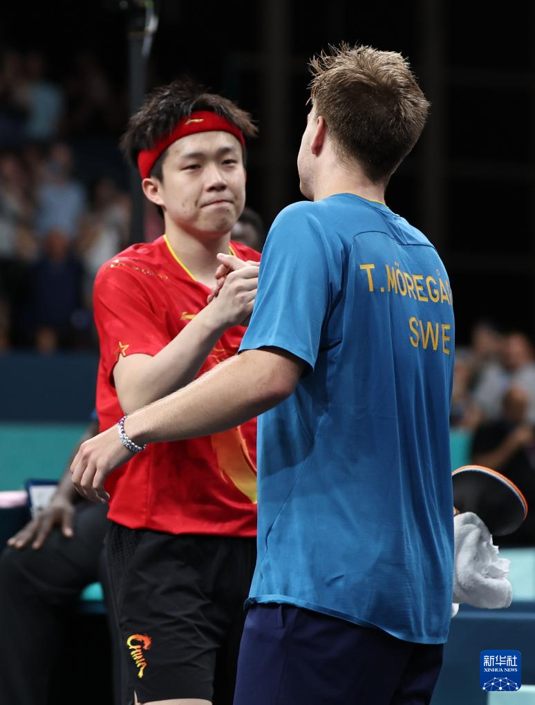 他将能够展 他将能够展